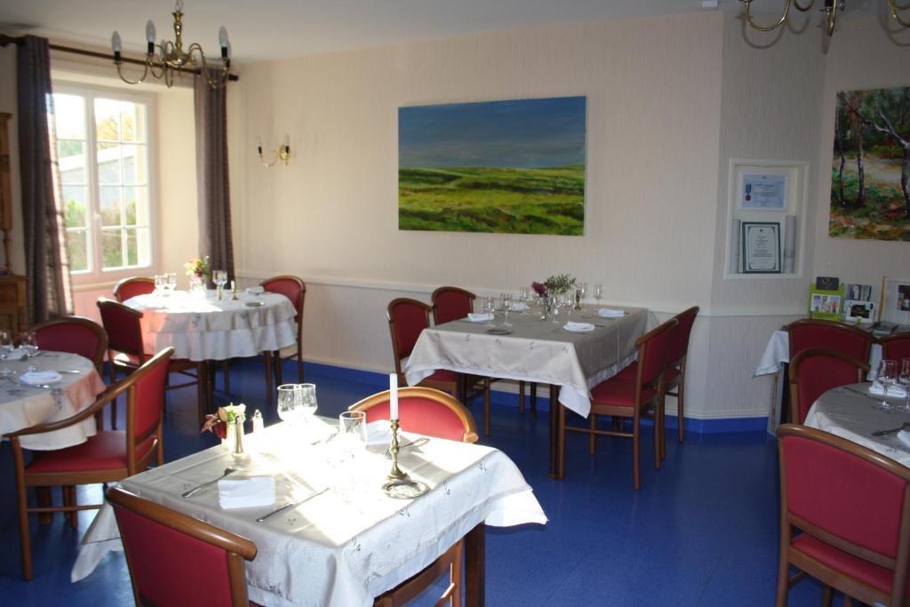 Auberge De Saint Julien Aux Bois Esterno foto