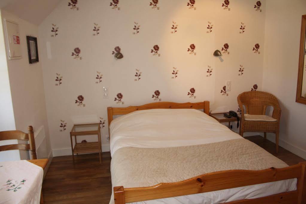 Auberge De Saint Julien Aux Bois Esterno foto
