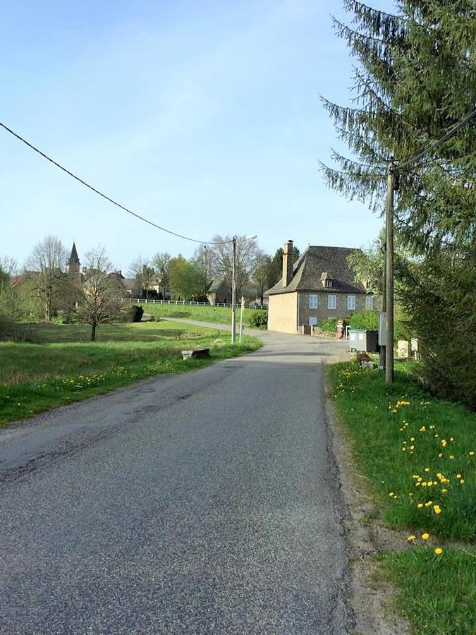 Auberge De Saint Julien Aux Bois Esterno foto