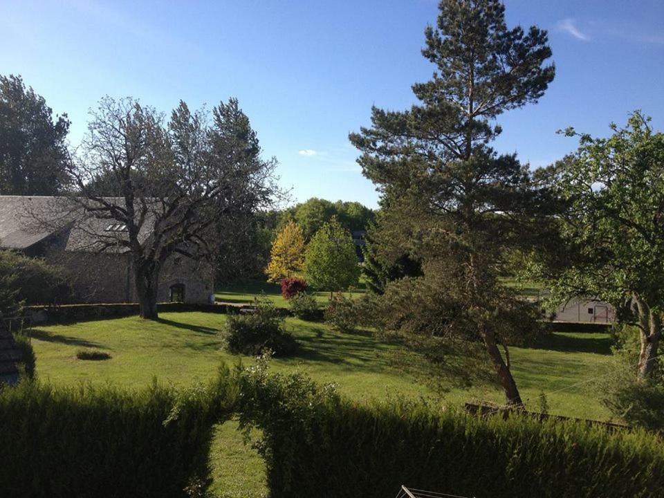 Auberge De Saint Julien Aux Bois Esterno foto